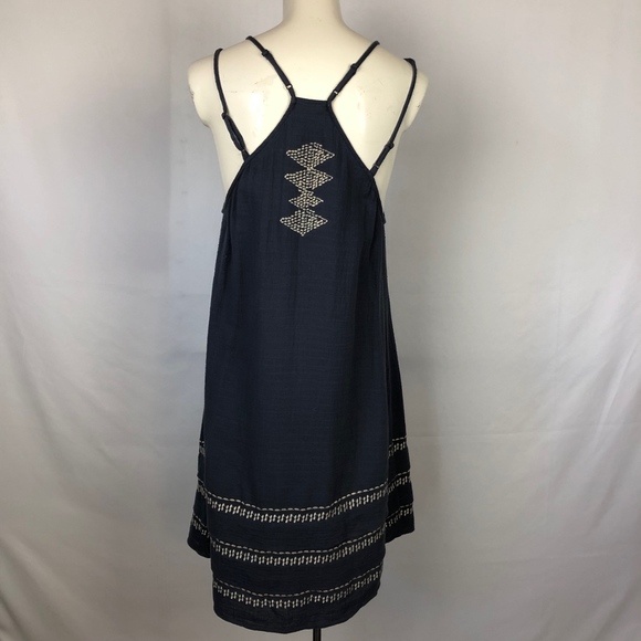 THML Embroidered Dress - Picture 4 of 8